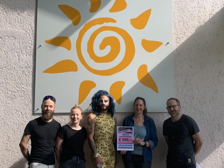 Brunch & Drag-Show im Rathaus Cafe & Bistro Radenthein mit Tombola für den guten Zweck