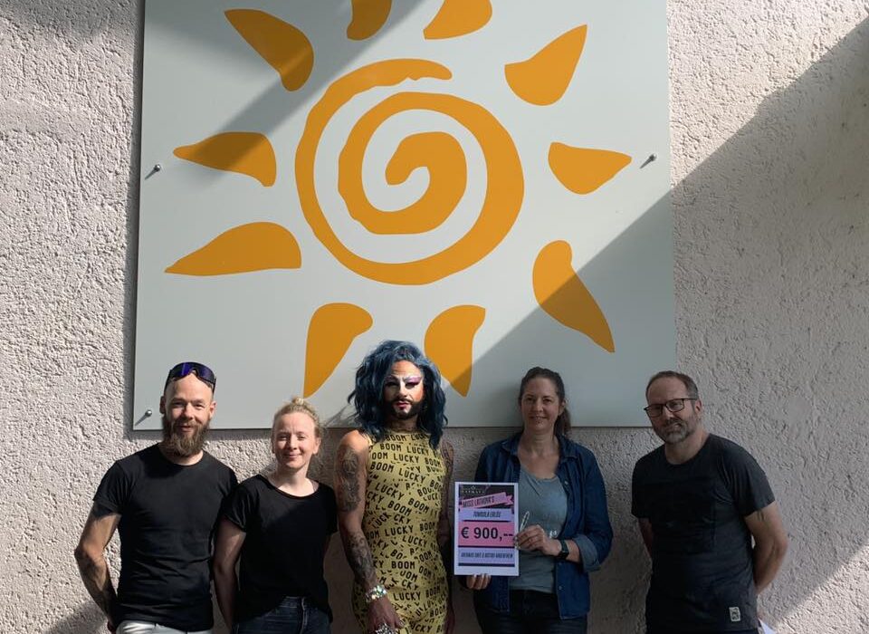 Brunch & Drag-Show im Rathaus Cafe & Bistro Radenthein mit Tombola für den guten Zweck